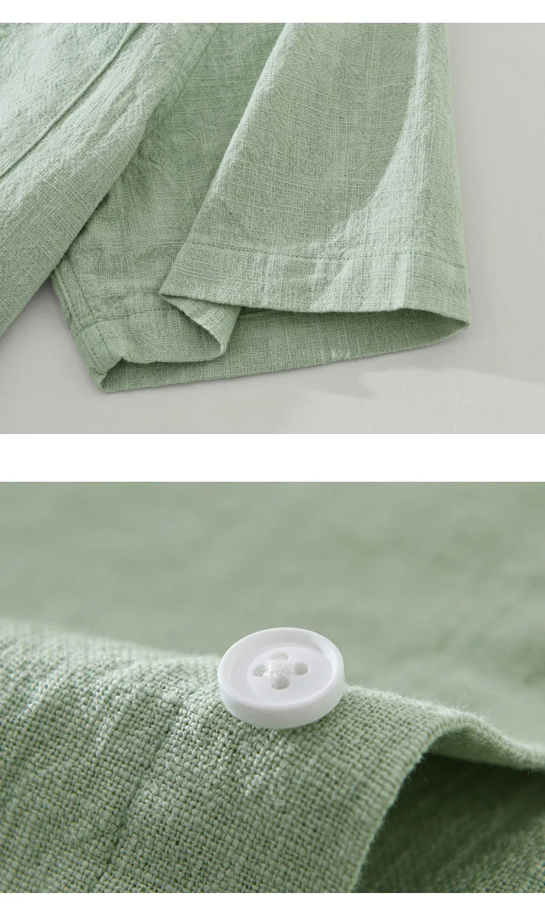 Completo estivo casual traspirante con pantaloncini e camicia a maniche corte per uomo