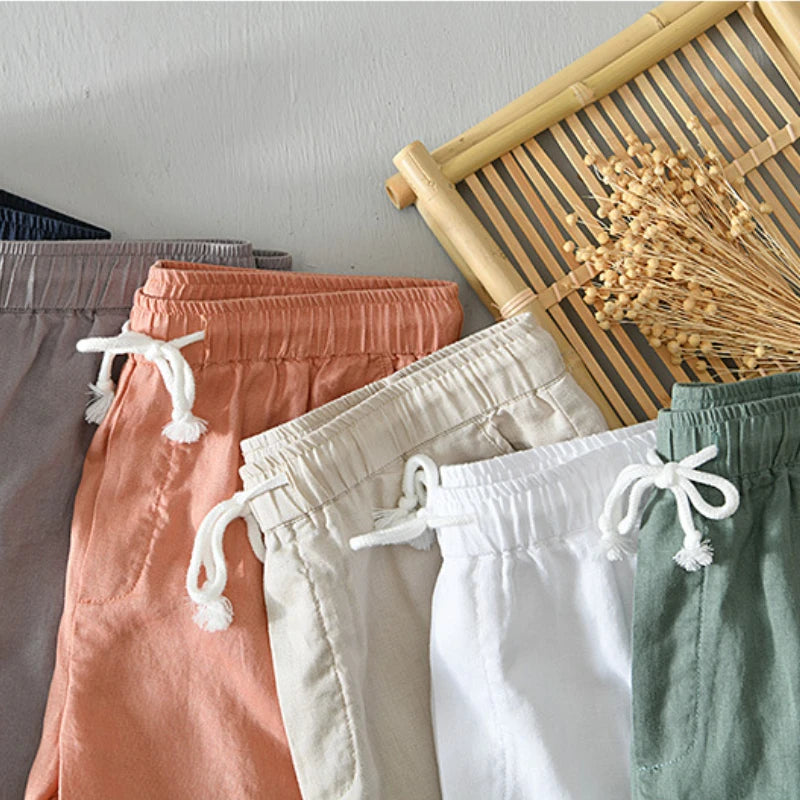 Completo estivo casual traspirante con pantaloncini e camicia a maniche corte per uomo